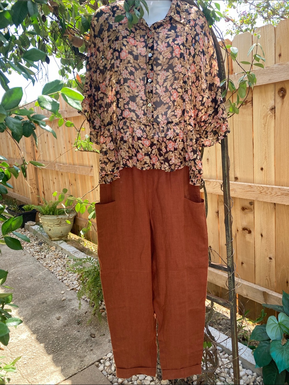 Mineral Women's Rust Linen pants